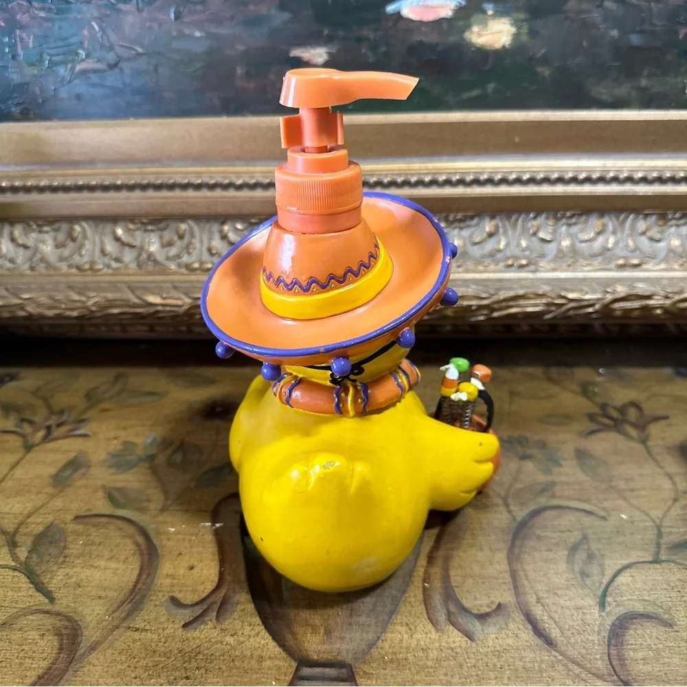 Halloween Duck Soap Dispenser Halloween Fiesta Duck Lotion Soap Dispenser RARE